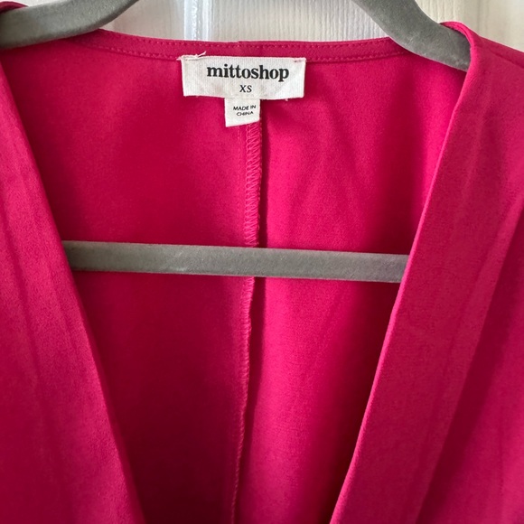 Mittoshop Cropped Top, XS, Hot Pink Draped Blouson Front, V Neck, NWOT - Picture 6 of 12